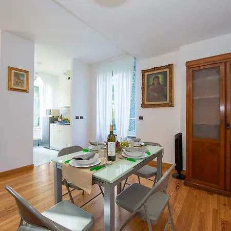 Savoia Dalila 0-10 Appartement *